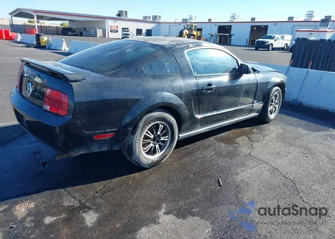 2005 Ford Mustang V6 Deluxe/V6 Premium from USA, damaged, VIN 1ZVHT80N455246190